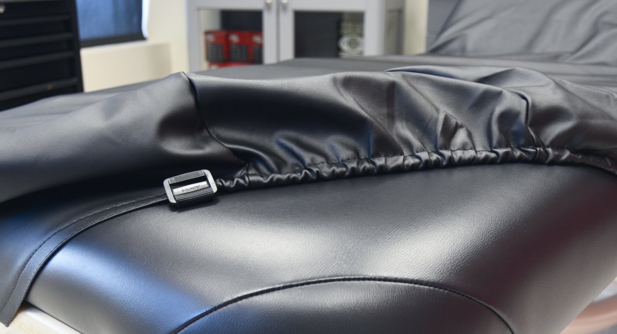 The Pros of Using a Heavy-Duty Tattoo Bed Cover